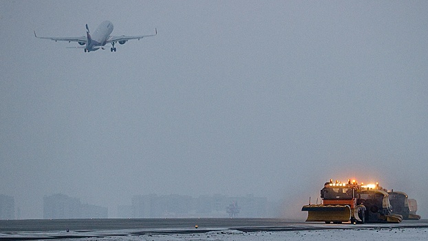 В Шереметьево сняли все ограничения на работу из-за снегопада