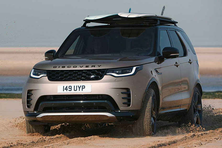 Land Rover  представит в 2021 году — обновленный Discovery. Внешне внедорожник практически не изменился, а в салоне появилась новая приборная панель, точка доступа Wi-Fi. 