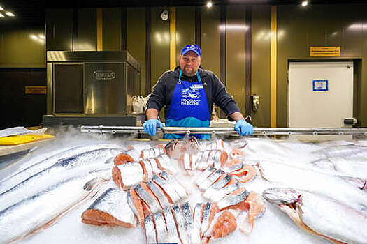 Посетители рыбных рынков "Москва – на волне" смогут получить скидку