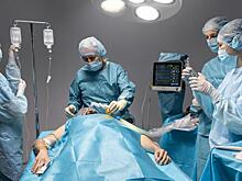 Врачи играли в музыкальную викторину и не заметили, как пациент умер на операционном столе