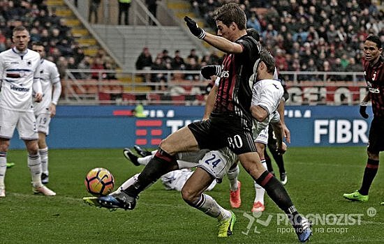 «Милан» дома уступил «Сампдории», потерпев третье подряд поражение в Серии A