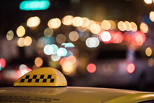Водителей Подмосковья предостерегли от оформления «липовых» разрешений на такси