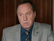 70-летний Владимир Стеклов развелся с женой и матерью своей младшей дочери