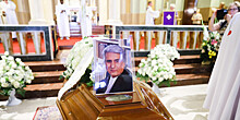 Певца Тото Кутуньо похоронили в Милане под аплодисменты