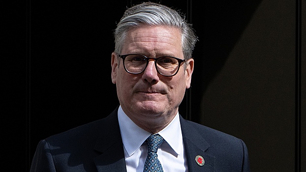 Стармер объяснил отправку истребителей на Ближний Восток