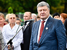 Соратники Порошенко охраняют трибуну Рады перед рассмотрением законопроектов о Донбассе