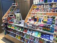 Власти Петербурга взяли под особый контроль наличие товаров в аптеках