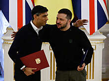 Захарова: Лондон пытается не дать НАТО потерять интерес к Украине