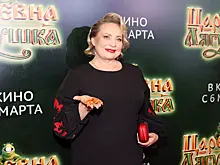 Пермякова заверила, что избавилась от брылей и второго подбородка без операции