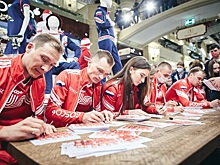 Bosco и ФЛГР провели большую автограф-сессию с российскими лыжниками в ГУМе