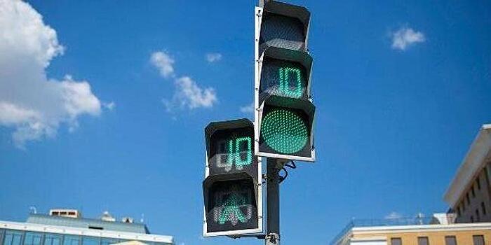 Скорректирован режим работы светофора на перекрестке улиц Герасима Курина и Тарутинской