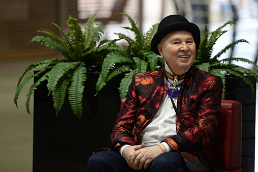 Глава Дома моды Зайцева: Семья оберегает образ модельера от «скользких» сериалов