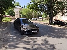 Перекрывающую улицу легковушку уберут после ремонта