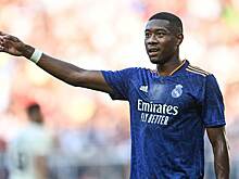 ​Президента «Баварии» удивил жест Алабы на презентации в «Реале»