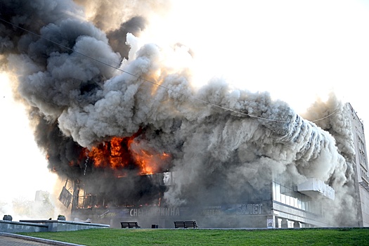 В Хабаровске вынесли приговор виновникам пожара, уничтожившего музтеатр