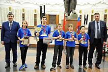 Команда Курчатовской школы победила в городском турнире по шахматам