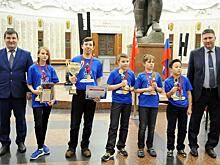 Команда Курчатовской школы победила в городском турнире по шахматам
