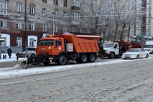 Аврал до конца недели объявлен в работе дорожных служб Новосибирска из-за погоды