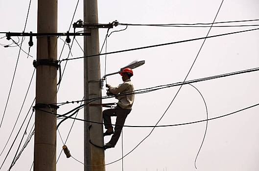 Поставки электроэнергии из&nbsp;России в&nbsp;Китай рухнули