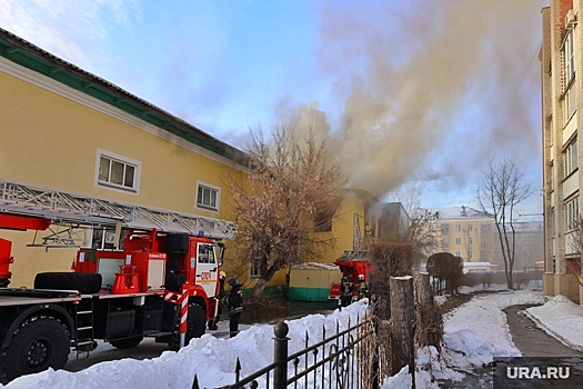 В Сургуте произошел пожар на СТО