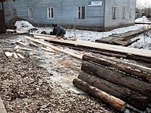 В Вересниках ремонтируют наплавные тротуары