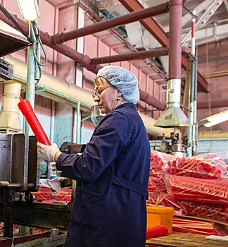 Новосибирский завод искусственного волокна отремонтирует здание за 43 млн рублей