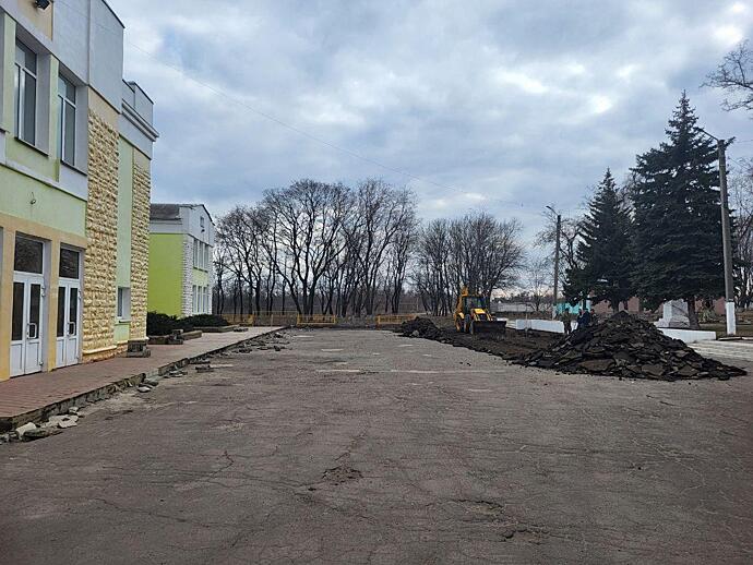 Оренбургская компания благоустроит территорию районного ДК в Перевальске