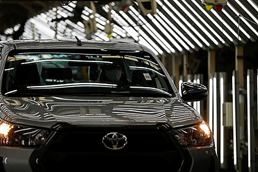 Toyota остановила работу на ключевом заводе