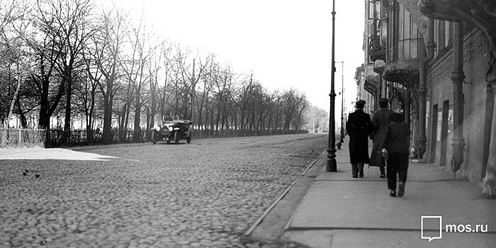 Талоны, проколы и лошадь: как менялись правила дорожного движения