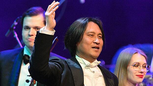 Играю музыку из «Чебурашки»: японский дирижер уже 10 лет дает концерты в России