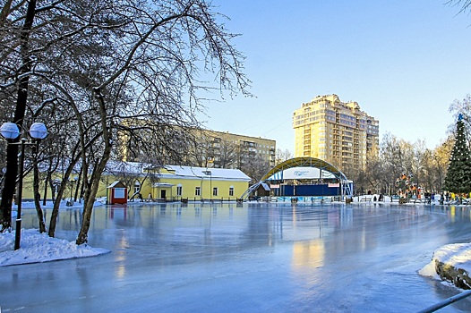 В Новосибирске 23 февраля всех мужчин поздравят из репродукторов в парках музыкальным роликом