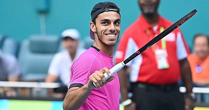 Серундоло о том, что якобы дал пощечину таксисту: «Это ложь. Полицейские посмотрели записи с камер видеонаблюдения и сразу нас отпустили»