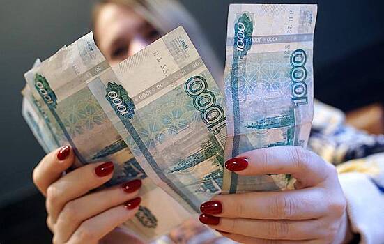 Центробанк назвал риски для курса рубля