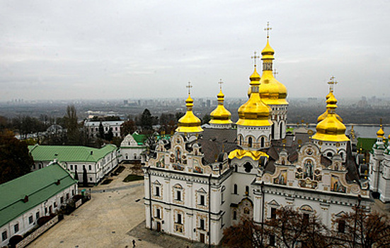 Экс-советник Кучмы предостерег Украину от силового решения в Киево-Печерской лавре