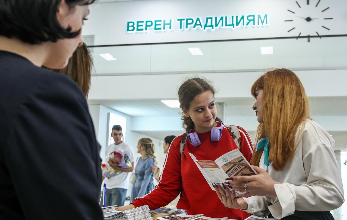 Минобрнауки: более 1,1 млн абитуриентов уже подали документы в российские вузы