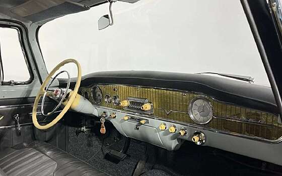 Чайка с 220-сильным мотором и АКП в идеальном состоянии появилась в продаже