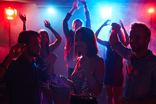 ОМОН и «Русская община» сорвали вечеринку в Мурманске