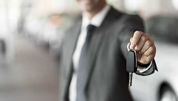 Россиянам упростили регистрацию машин