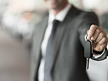 Россиянам упростили регистрацию машин