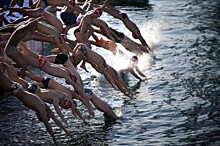 Спортсмены из десятков регионов России примут участие в заплыве через Волгу