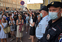 МВД предложило перенаправить подростков с протестных акций на секции