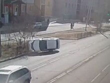 Водитель из Читы попал в нелепейшее ДТП при повороте