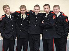 Депутат, телезвезда и горе-папаша. Кем стали Макар, Синица, Печка и другие актеры «Кадетства». Как они сейчас выглядят