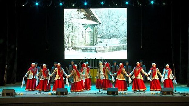 Для пензенцев сыграли спектакль о свадьбе в русской деревне