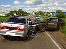 Под Орлом столкнулись «девятка» и «пятнадцатая»: пострадали четыре человека