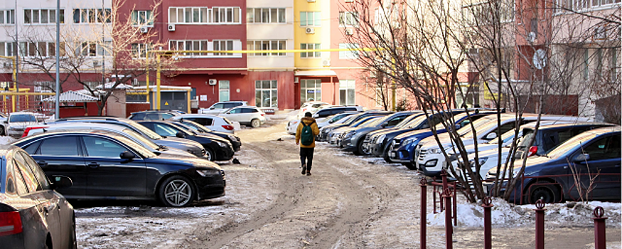 В Самаре могут запретить парковку во дворах на время уборки снега
