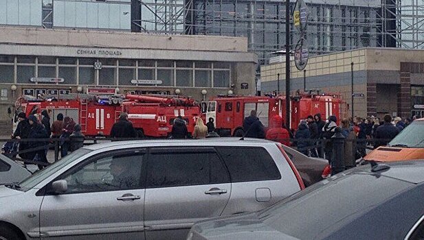 К ликвидации последствий взрыва в метро Петербурга привлечены более 1000 человек
