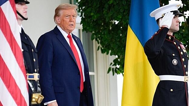 Гольф-поездки Трампа создали многомиллионную нагрузку на бюджет США