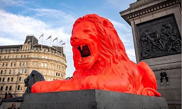 В Англии установили говорящую скульптуру льва