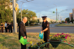 В Новгороде полицейские и общественники почтили память павших в Великой Отечественной войне